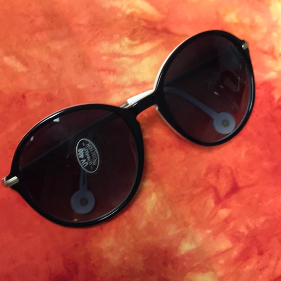 Anthropologie Accessories - ANTHRO Black+White Sunglasses NWOT